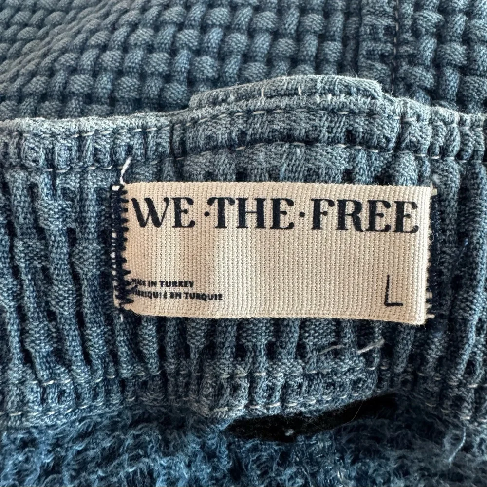 Free People We The Free Washed Away Textured Pull On Boyfriend
Jeans Size Large - Picture 13 of 14
